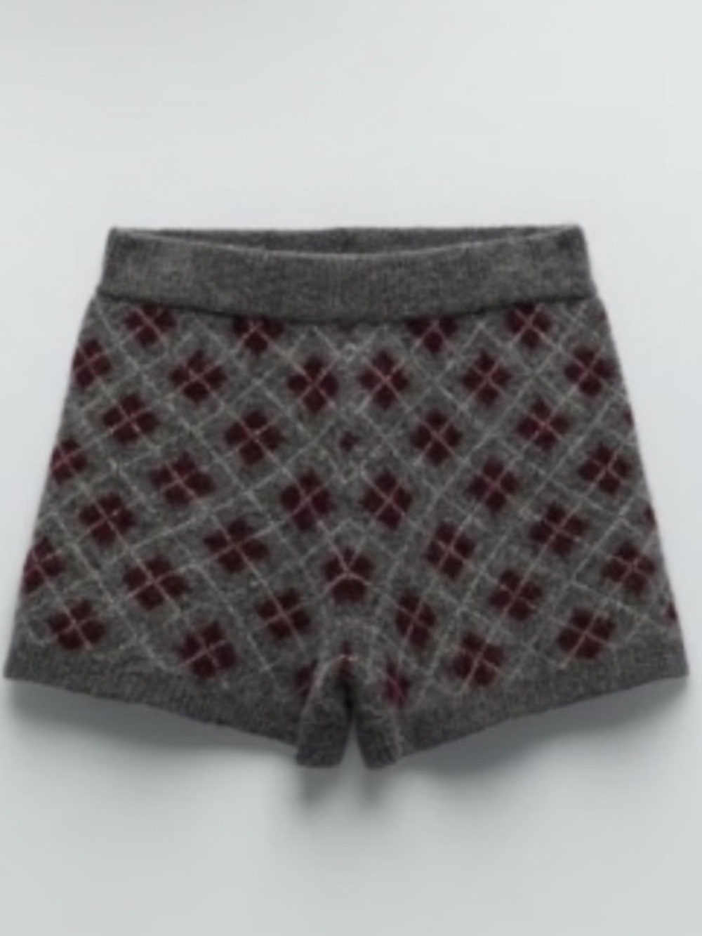 Zara Gray Knit Burgundy Argyle Diamond Detail Wool Blend Shorts